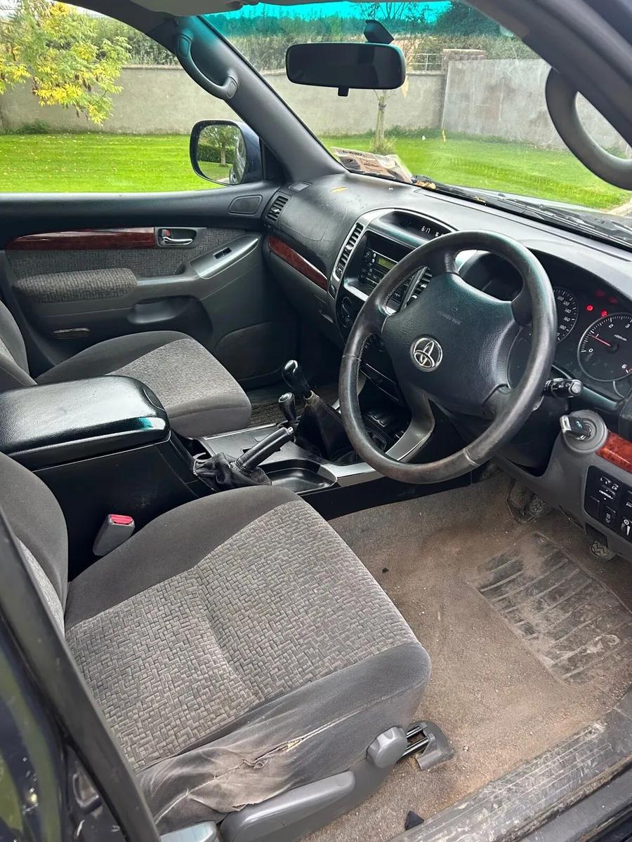 Toyota Land Cruiser 2005 - Image 4