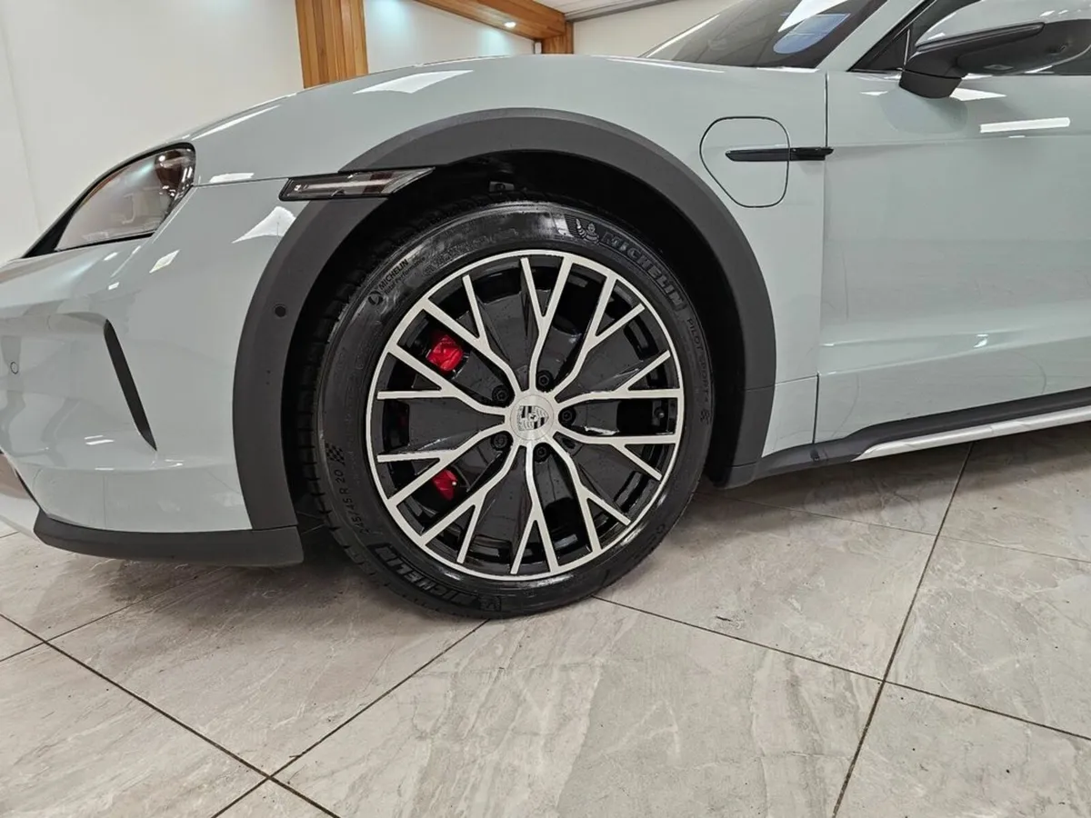 Porsche Taycan NEW MODEL 4S MODEL - Image 3
