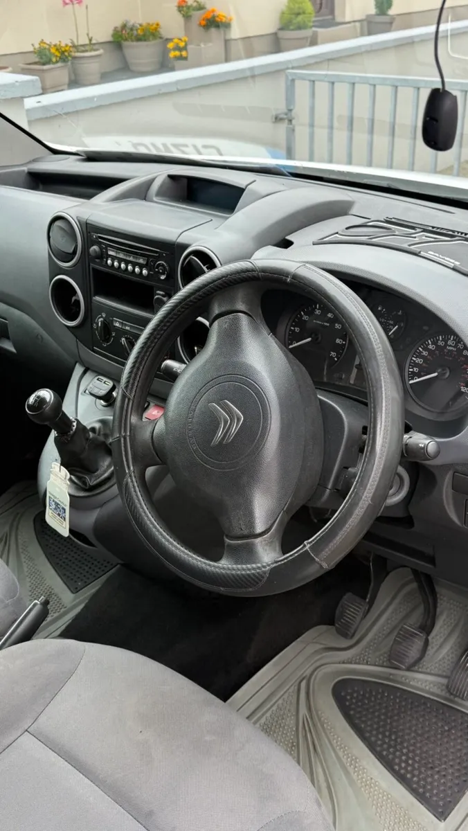 131 Citroen Berlingo - Image 2