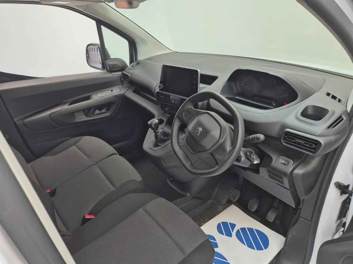 Peugeot Partner **Active Plus**ONLY 29K MILES** - Image 4