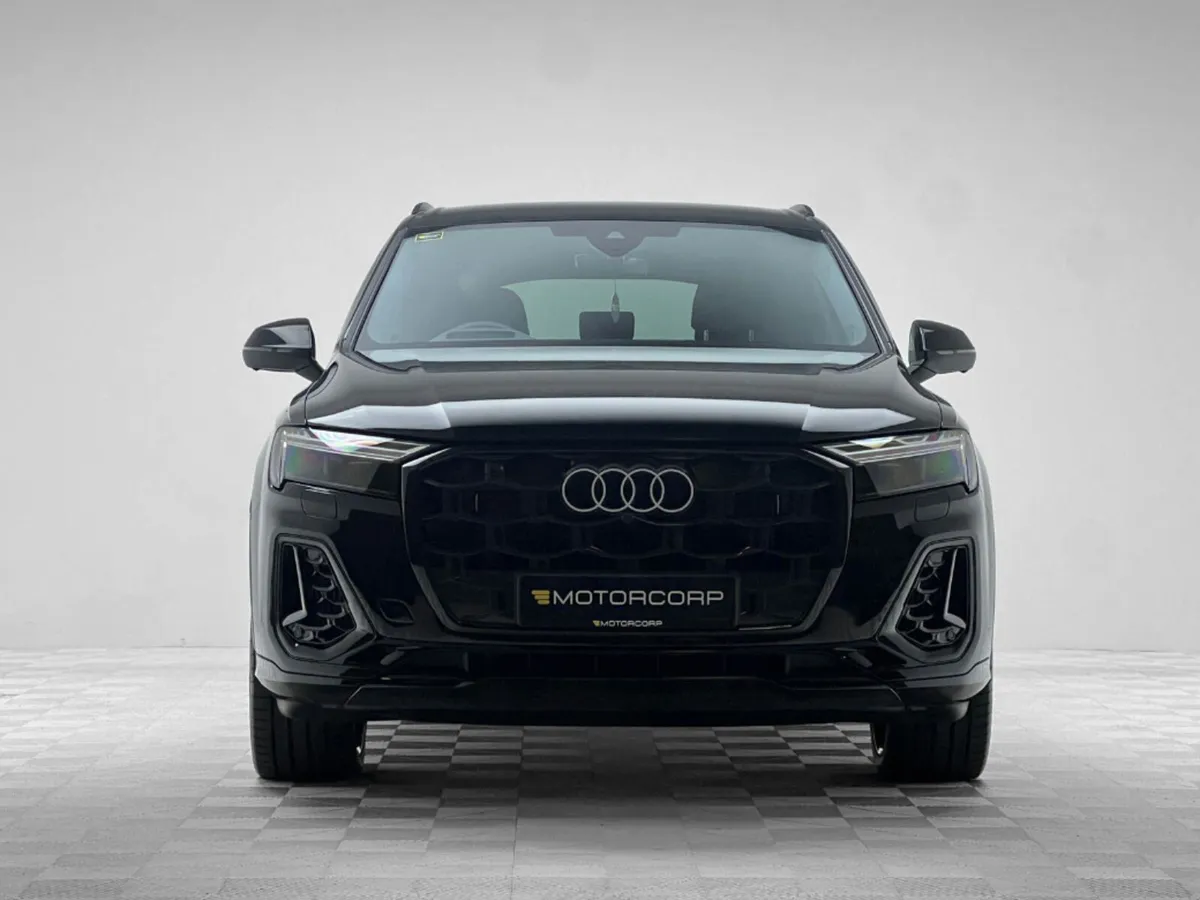 Audi Q7 55 TFSI E S LINE QUATTRO - Image 2