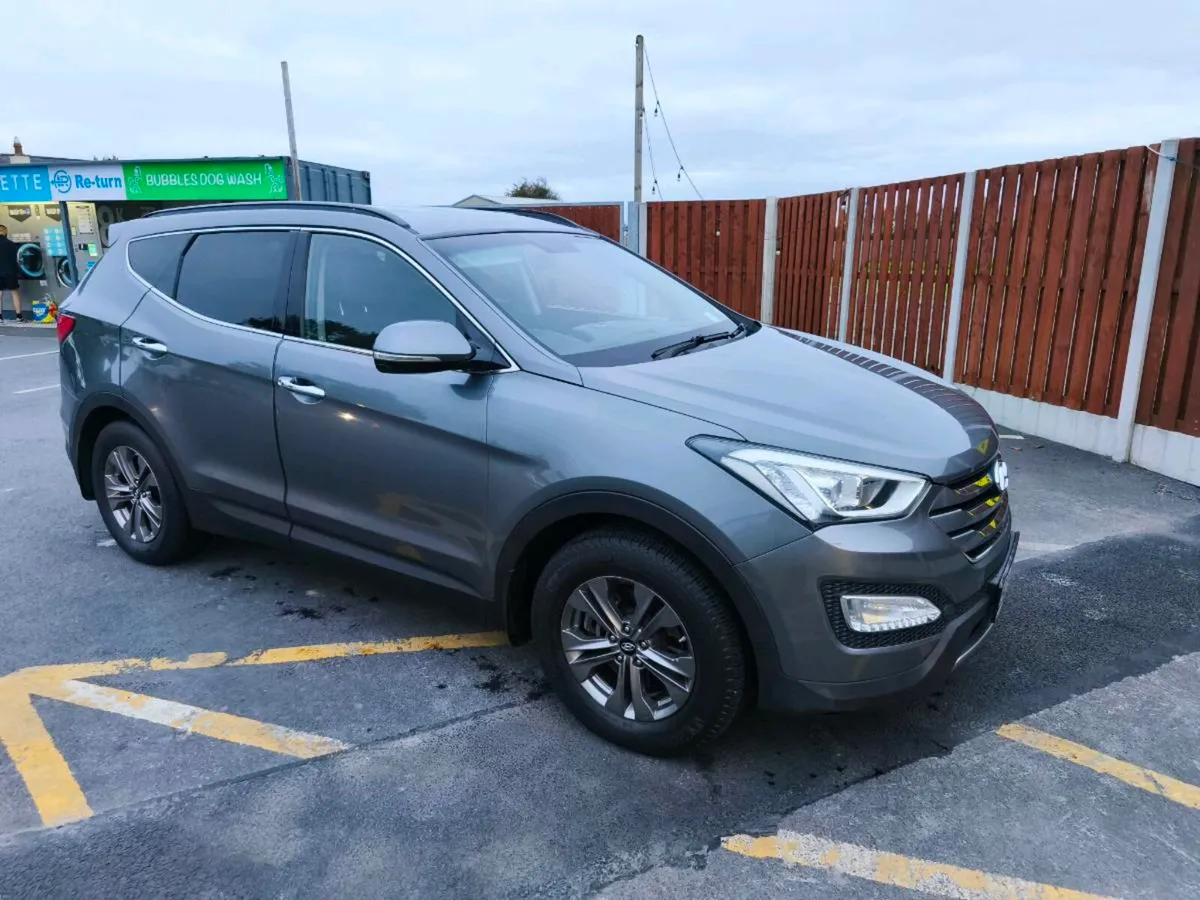 2014 Hyundai Santa Fe 7 seater 2WD NCT - Image 2