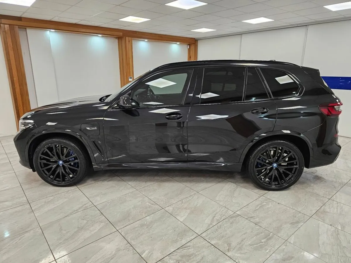 BMW X5 HUGE SPEC // LOW MILES - Image 3