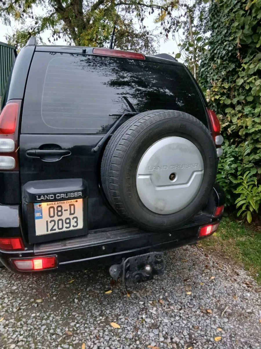 08 Toyota landcruiser - Image 3