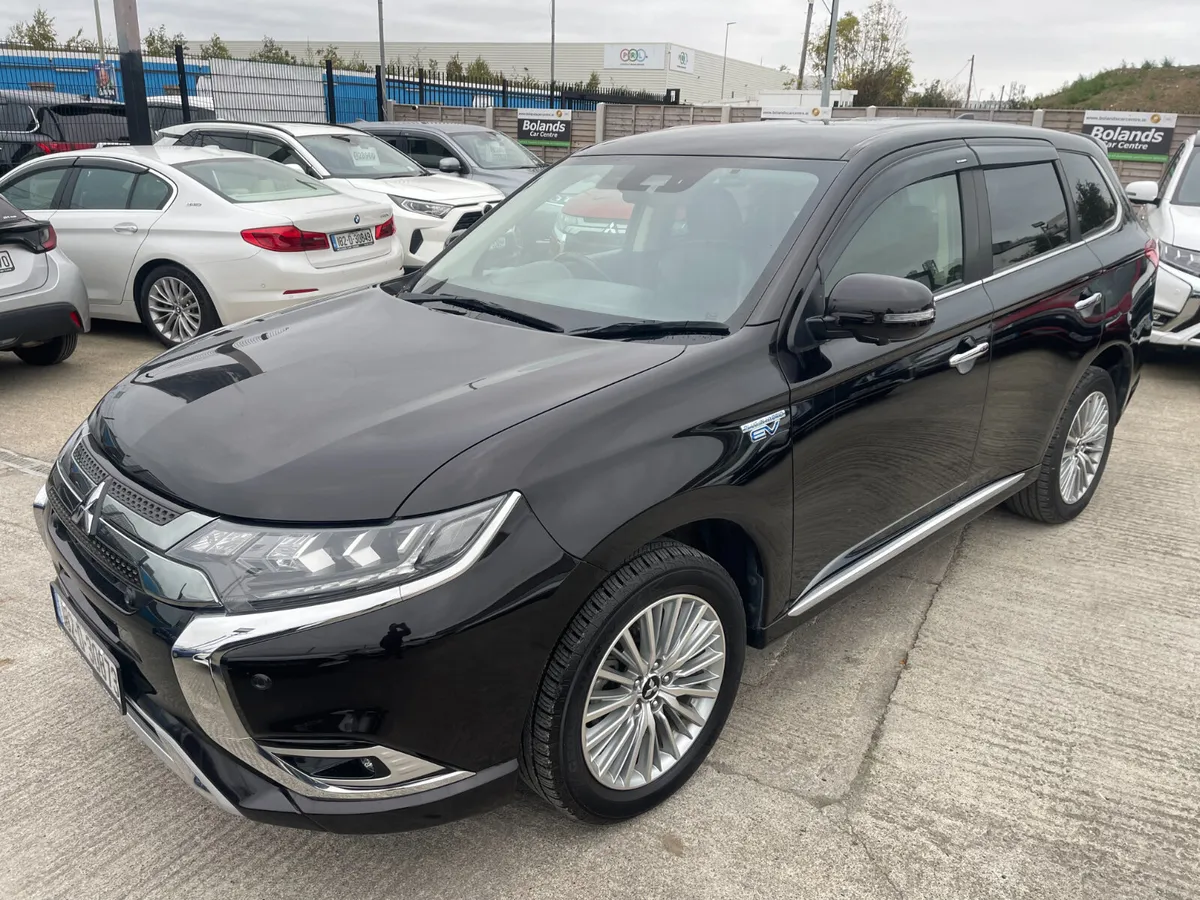 182 Mitsubishi Outlander Hybrid 2.4 Phev Automatic - Image 4
