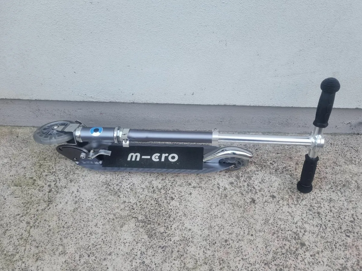 Scooter - Image 2
