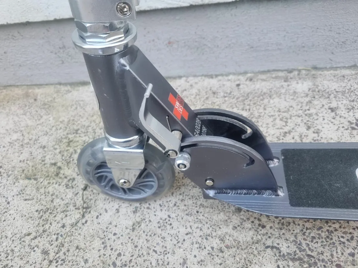 Scooter - Image 3