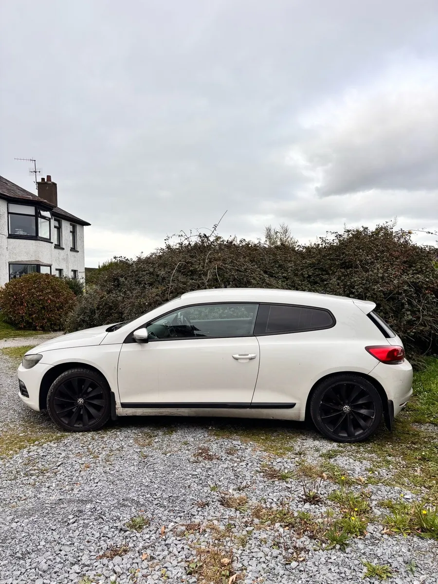 2010 Volkswagen Scirocco 2.0 TDI - Image 4