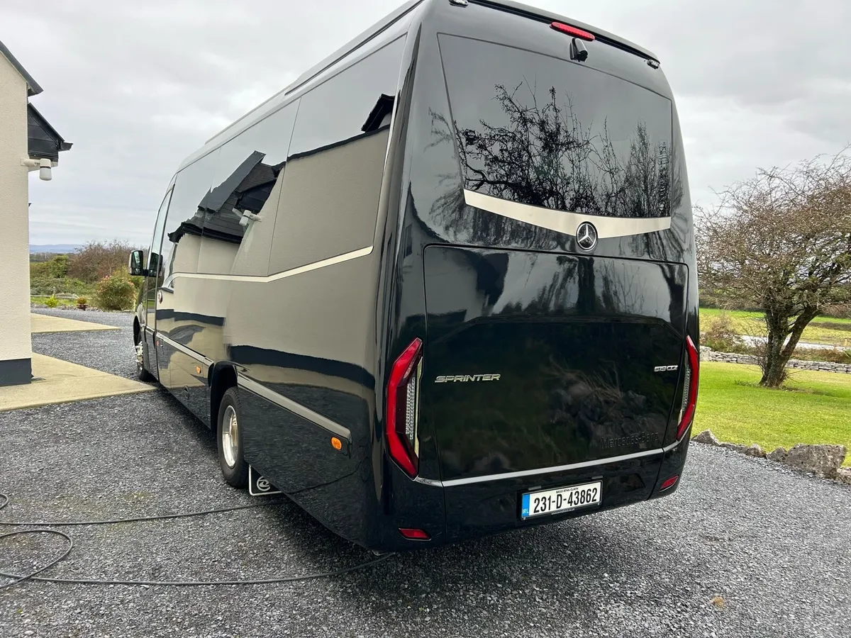 231 Mercedes Grand Tourer - Image 2