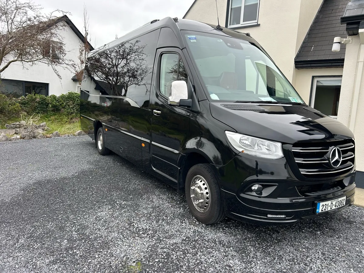 231 Mercedes Grand Tourer - Image 1