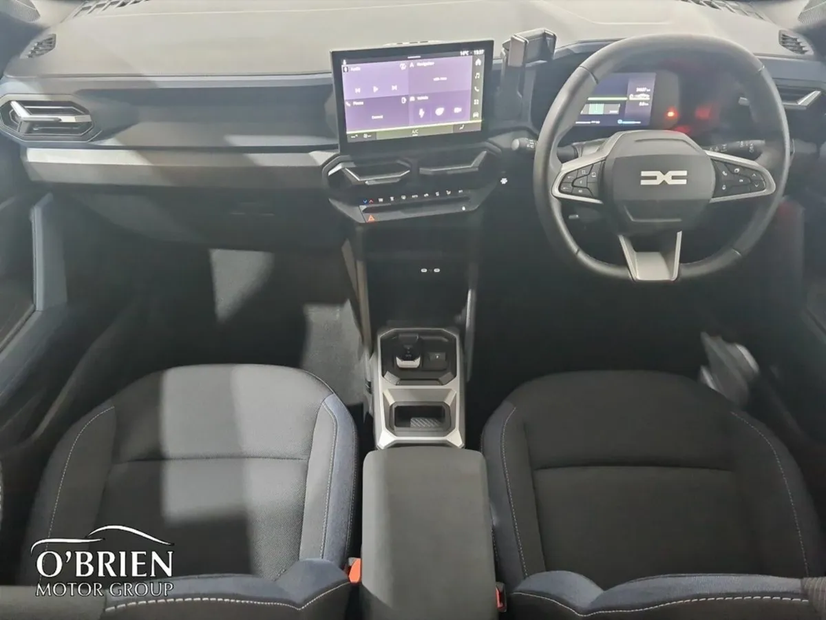 Dacia Duster HEV 140 Journey - Image 2
