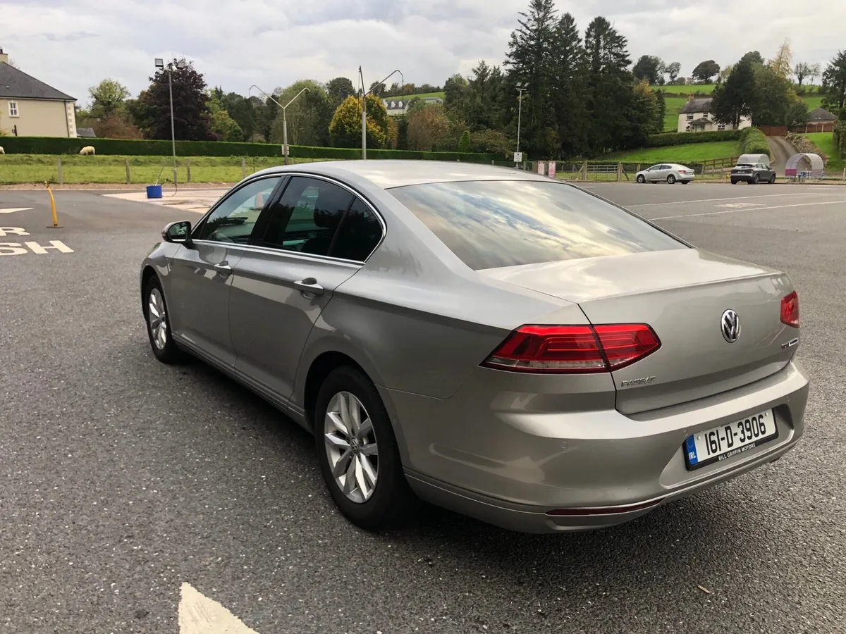 Car - Image 4