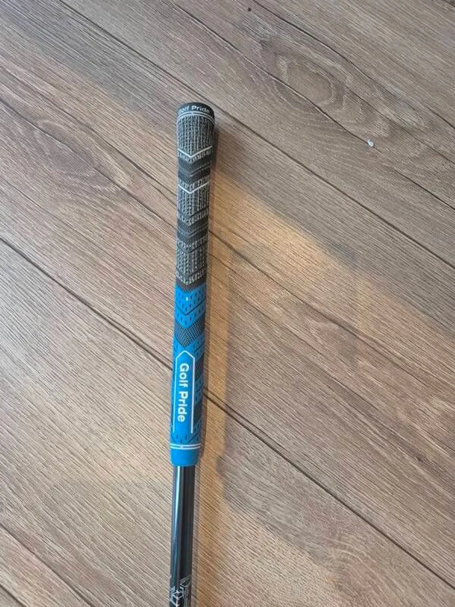 Mizuno 225 pro & 230 st max driver - Image 3