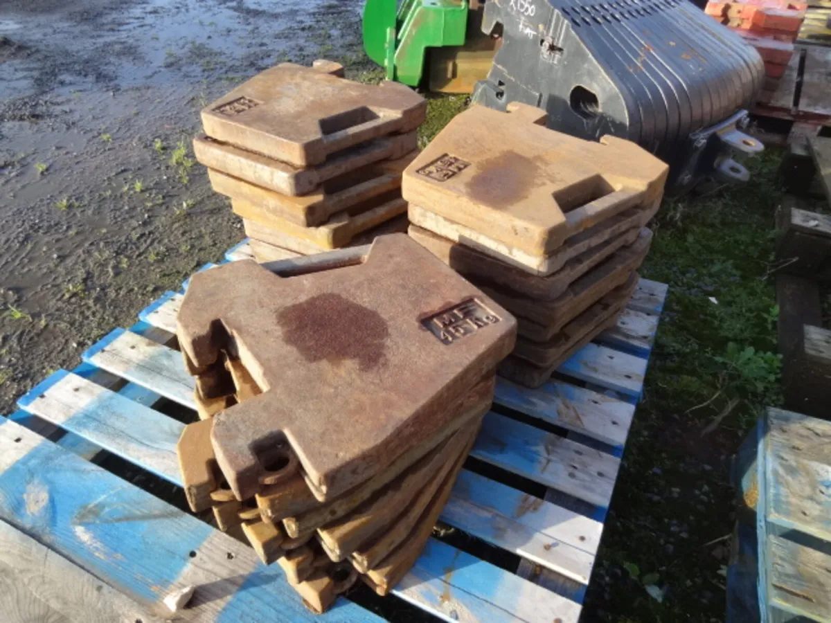 MF Massey Ferguson 45KG Tractor Weights - Image 1