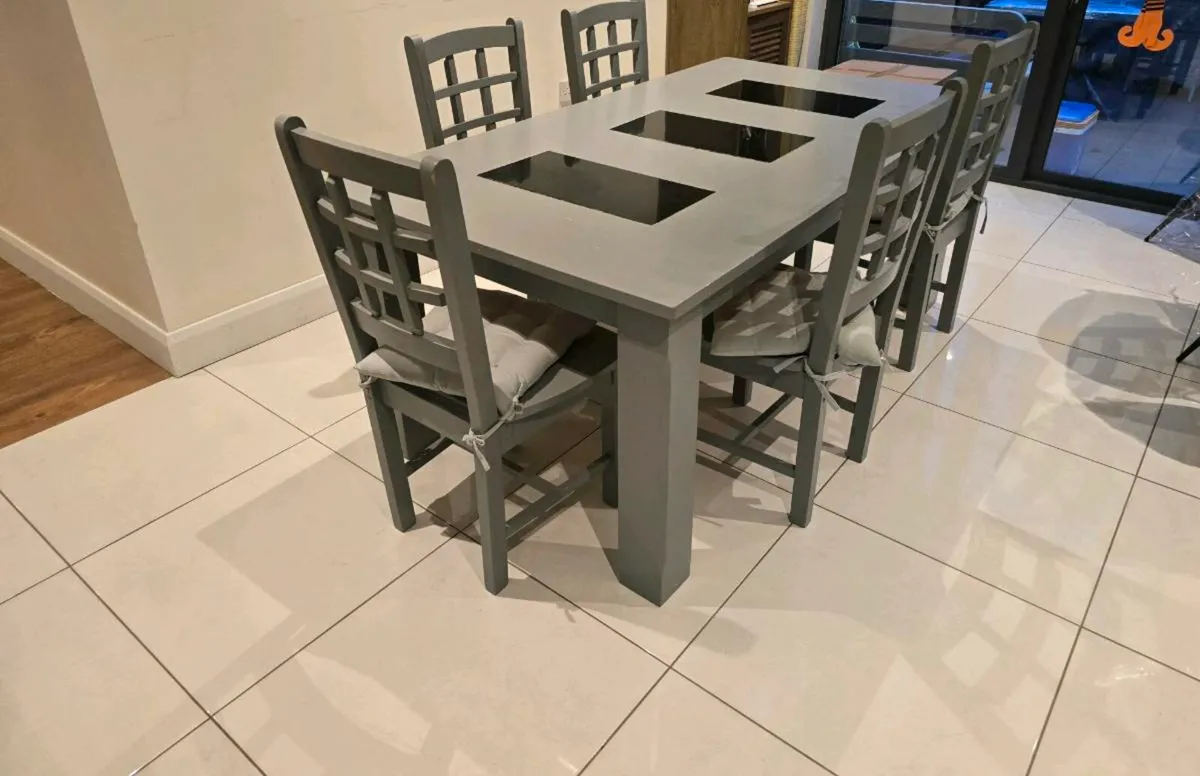 Kitchen Table