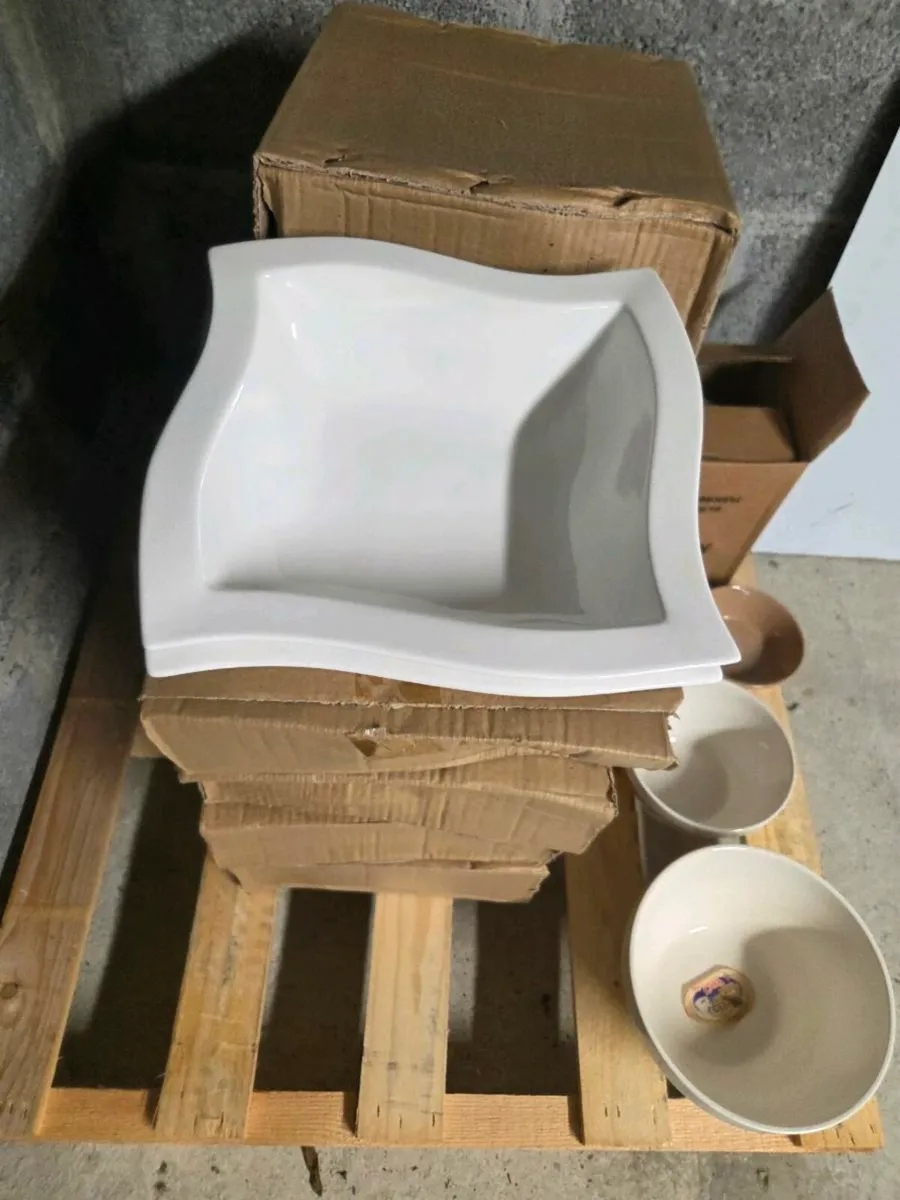 Large pasta / salad bowls - Image 1