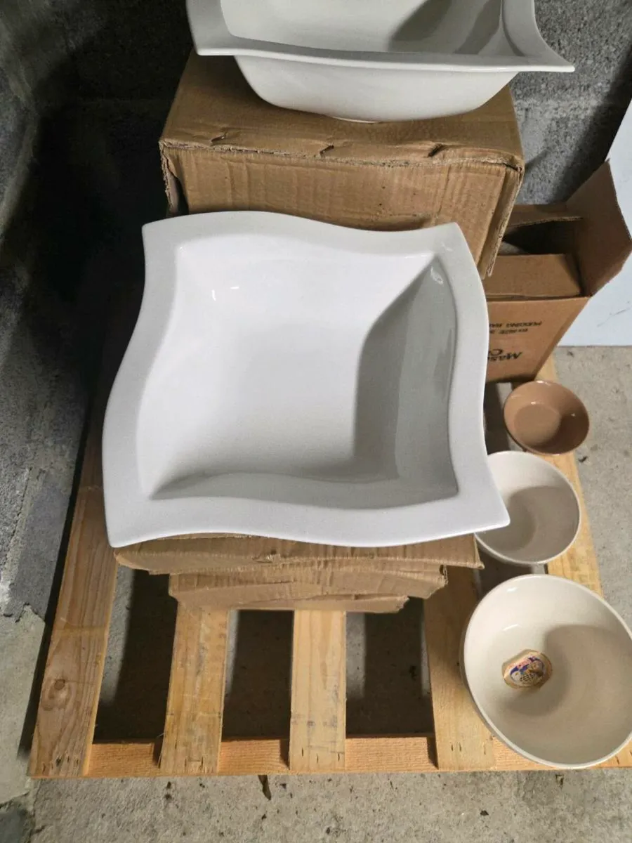Large pasta / salad bowls - Image 4