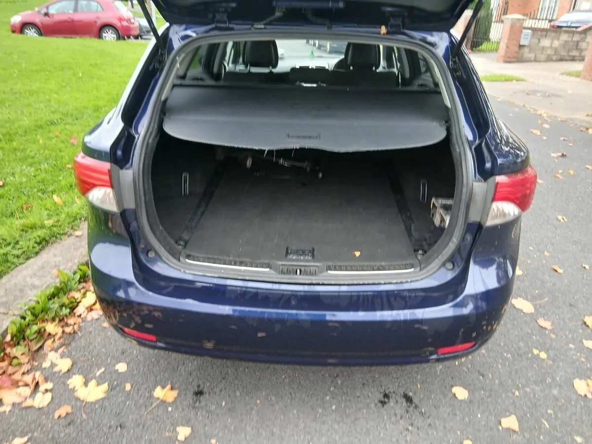 Toyota Avensis 2012 NCT and TAXED - Image 4
