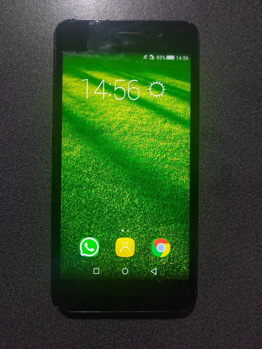 Phone - Image 1