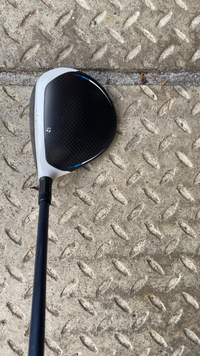 Golf club - Image 1