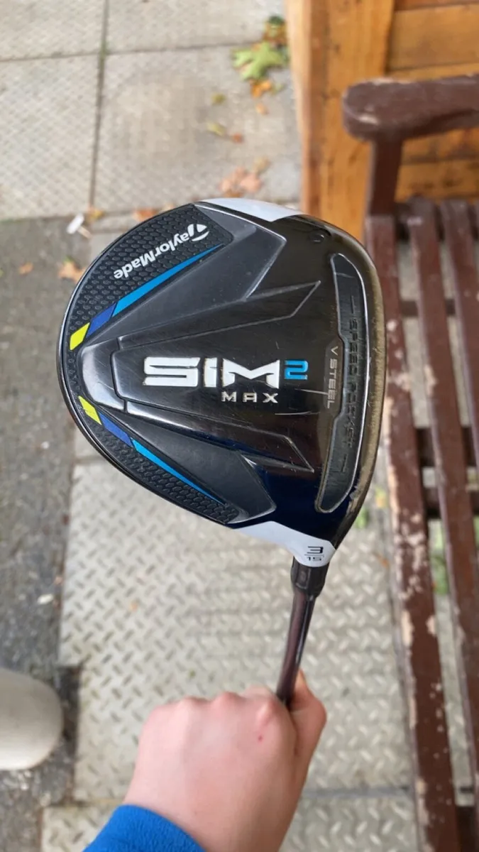 Golf club - Image 2