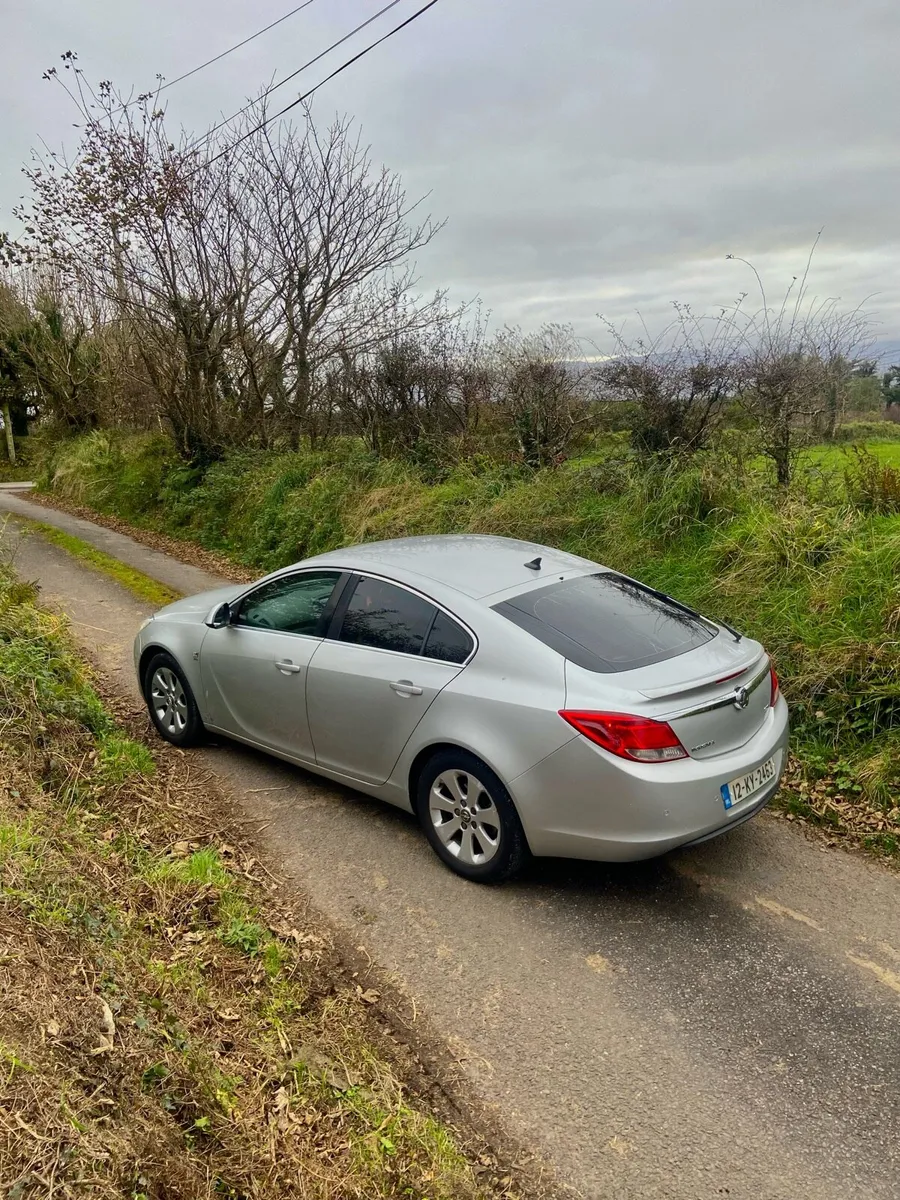Vauxhall Insignia - Image 2