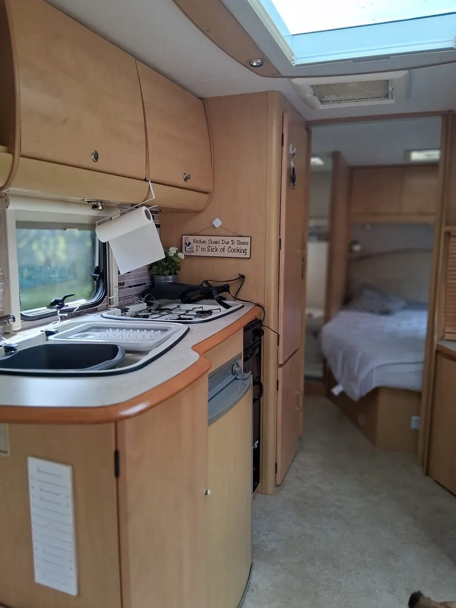 Bailey pageant series 5 caravan - Image 4