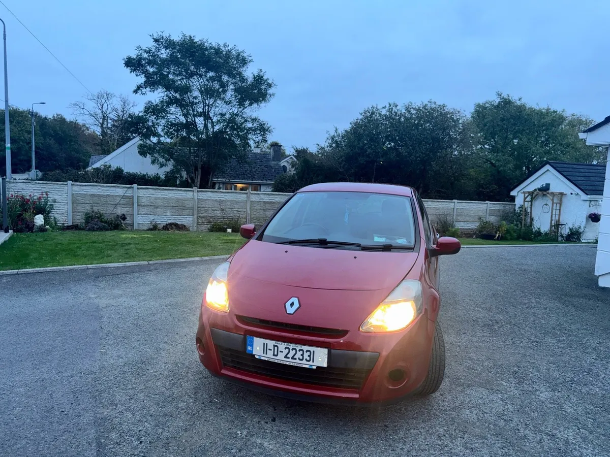 2011 renault clio - Image 3