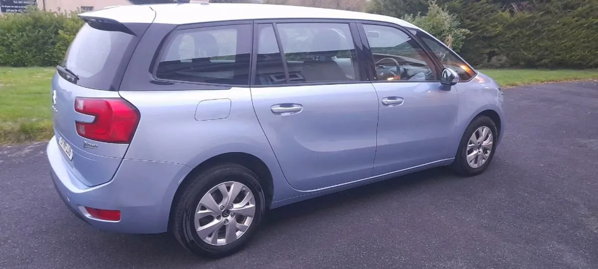 Mint Citroën C4 Picasso 7 Seater 1.6Hdi Low miles - Image 1