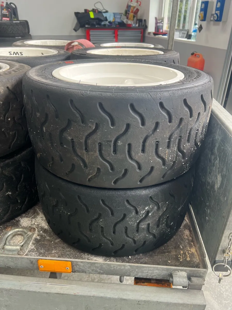 Tyres Seats Suit - Image 1