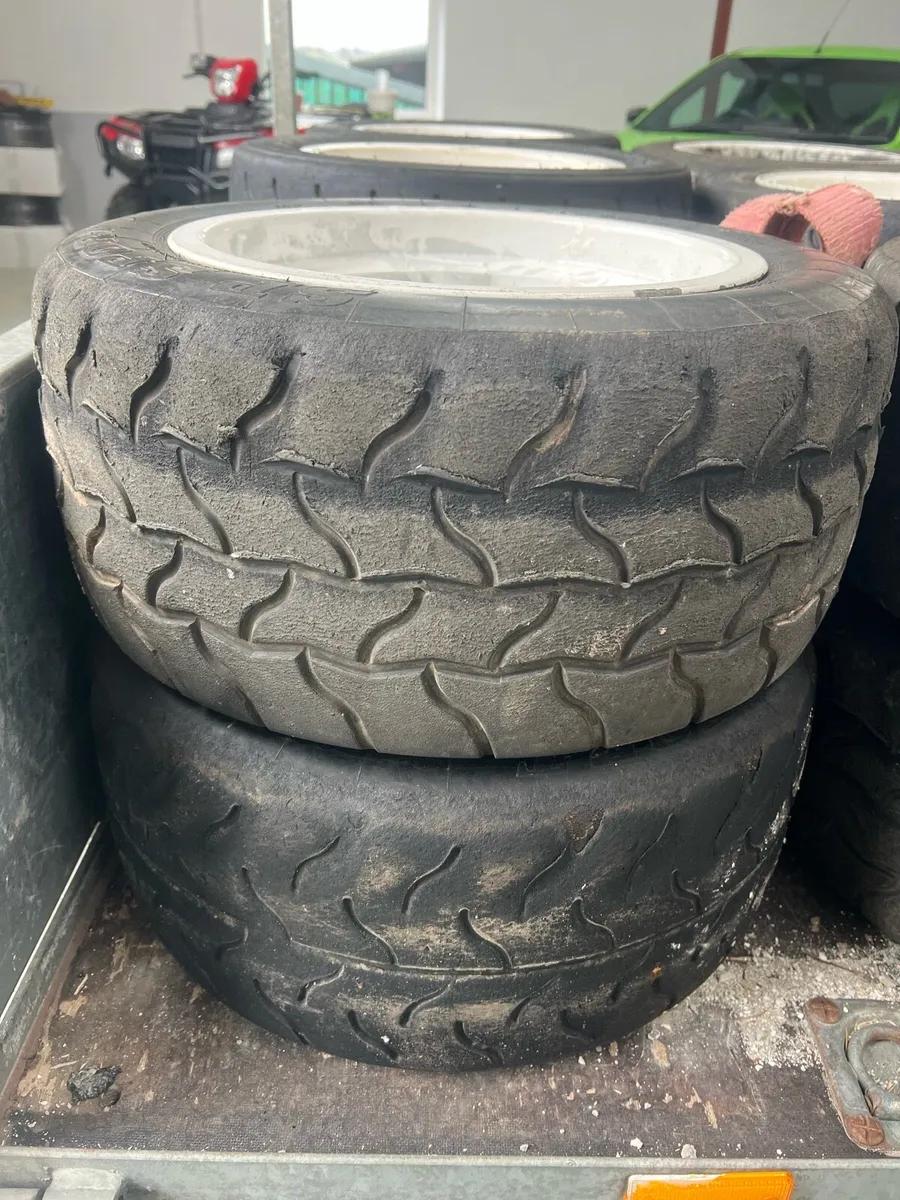 Tyres Seats Suit - Image 3