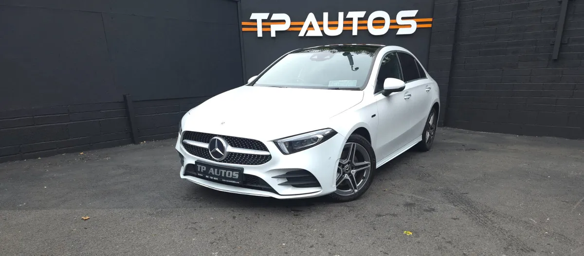 Mercedes-Benz AMG 2021 PAN ROOF - Image 1