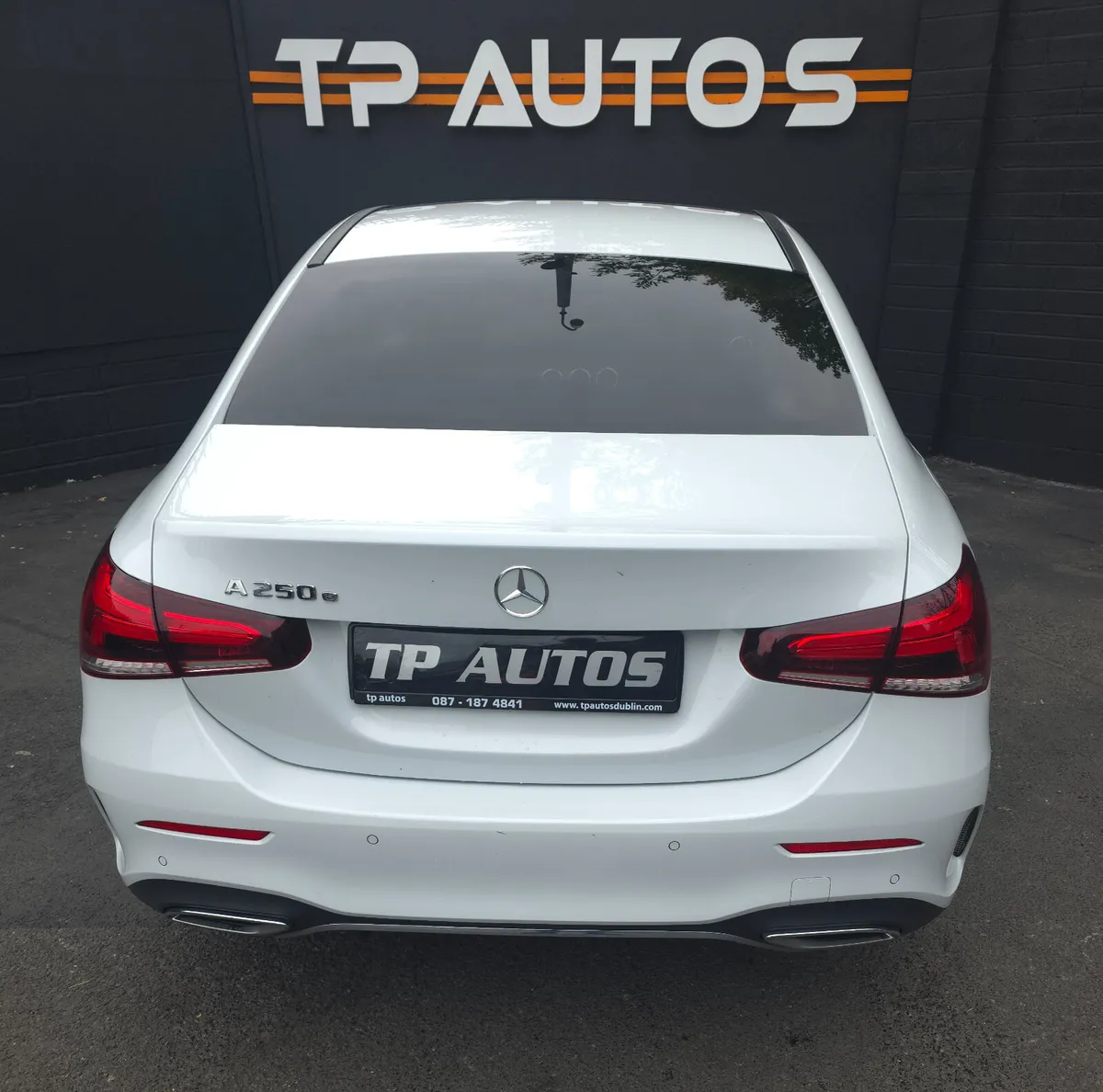 Mercedes-Benz AMG 2021 PAN ROOF - Image 3