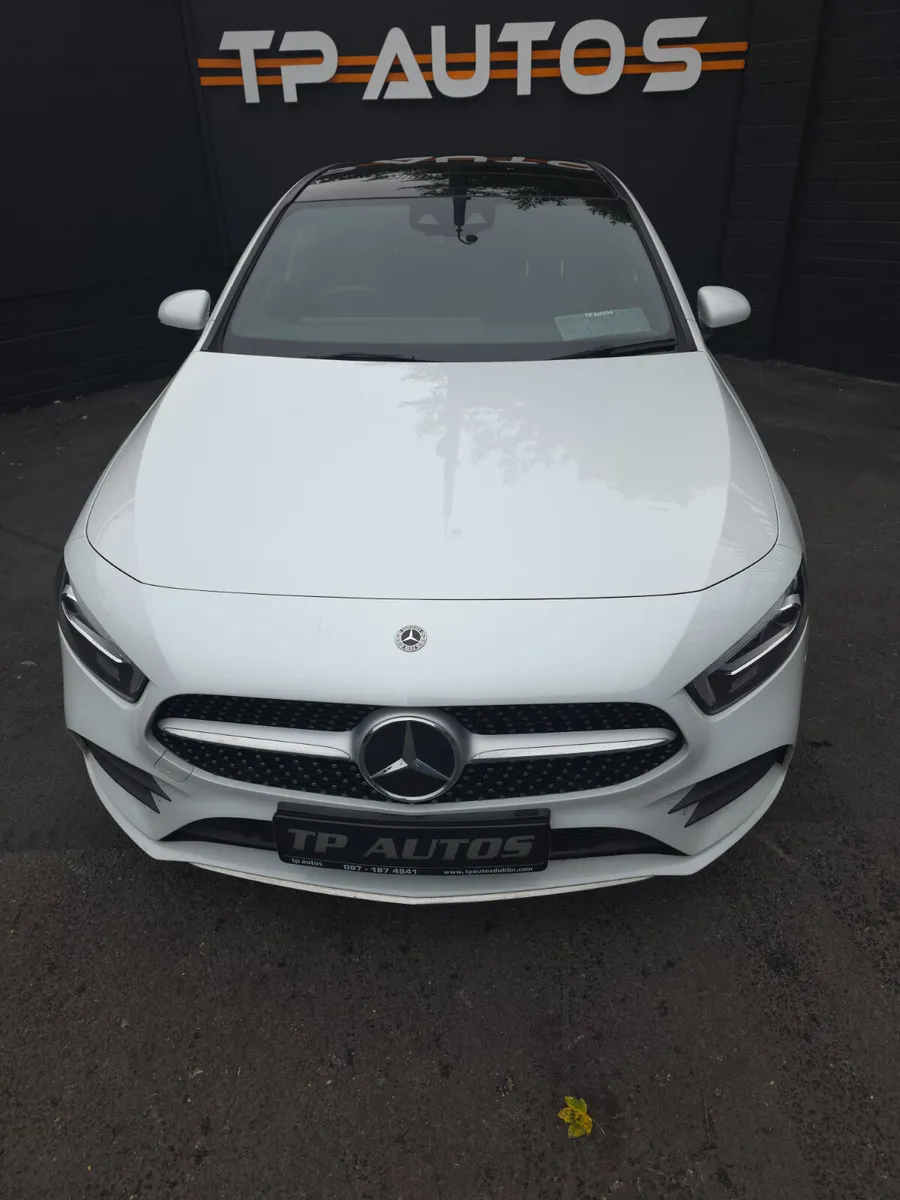 Mercedes-Benz AMG 2021 PAN ROOF - Image 2