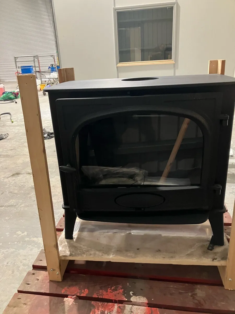 Wood burning stove - Image 1