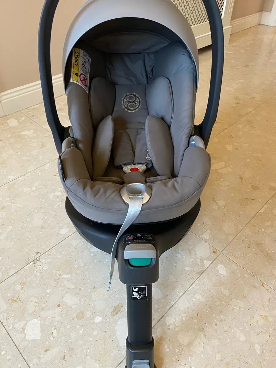 Platinum Cybex Cloud Z I size Car Seat with h - Image 3