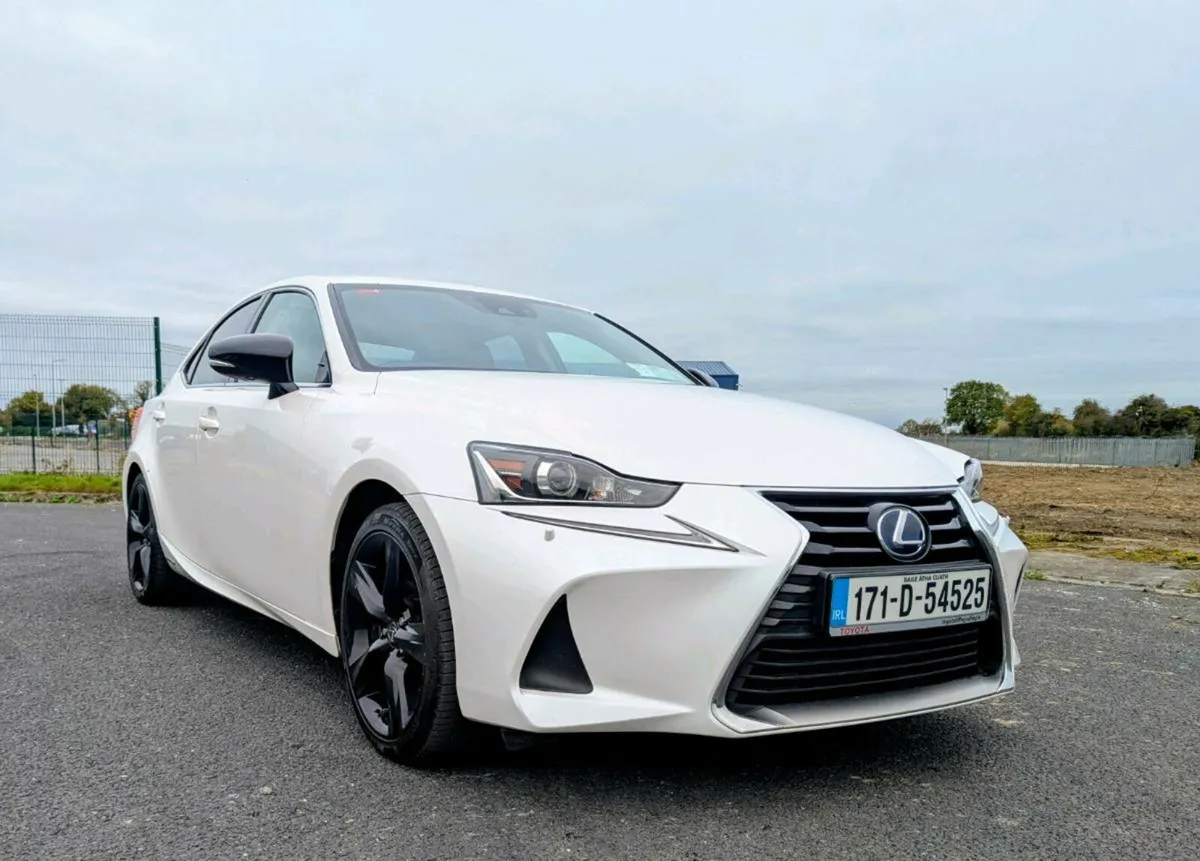 2017 Lexus IS 300H 2.5 Sport CVT 4DR - Image 3