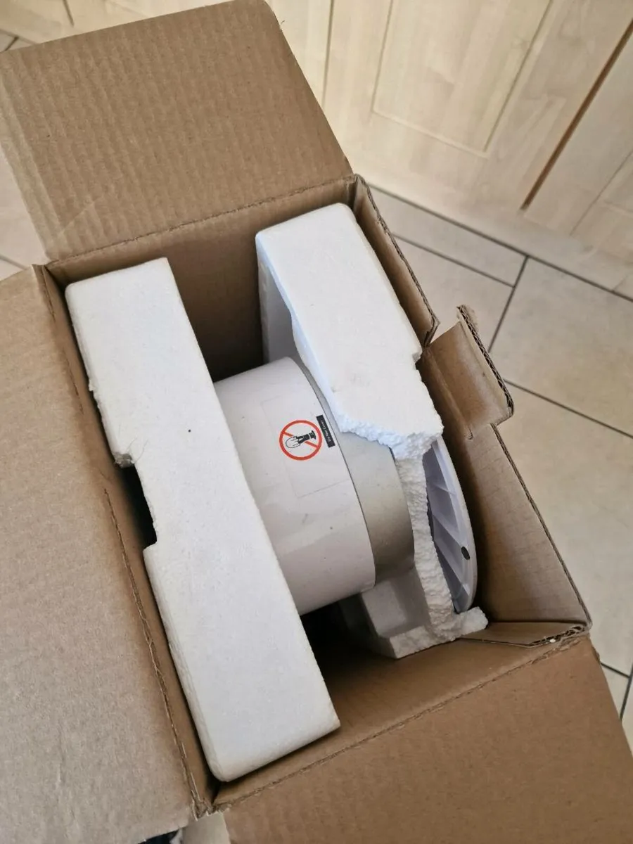 Daewoo Hot and cold oscillating fan - Image 3
