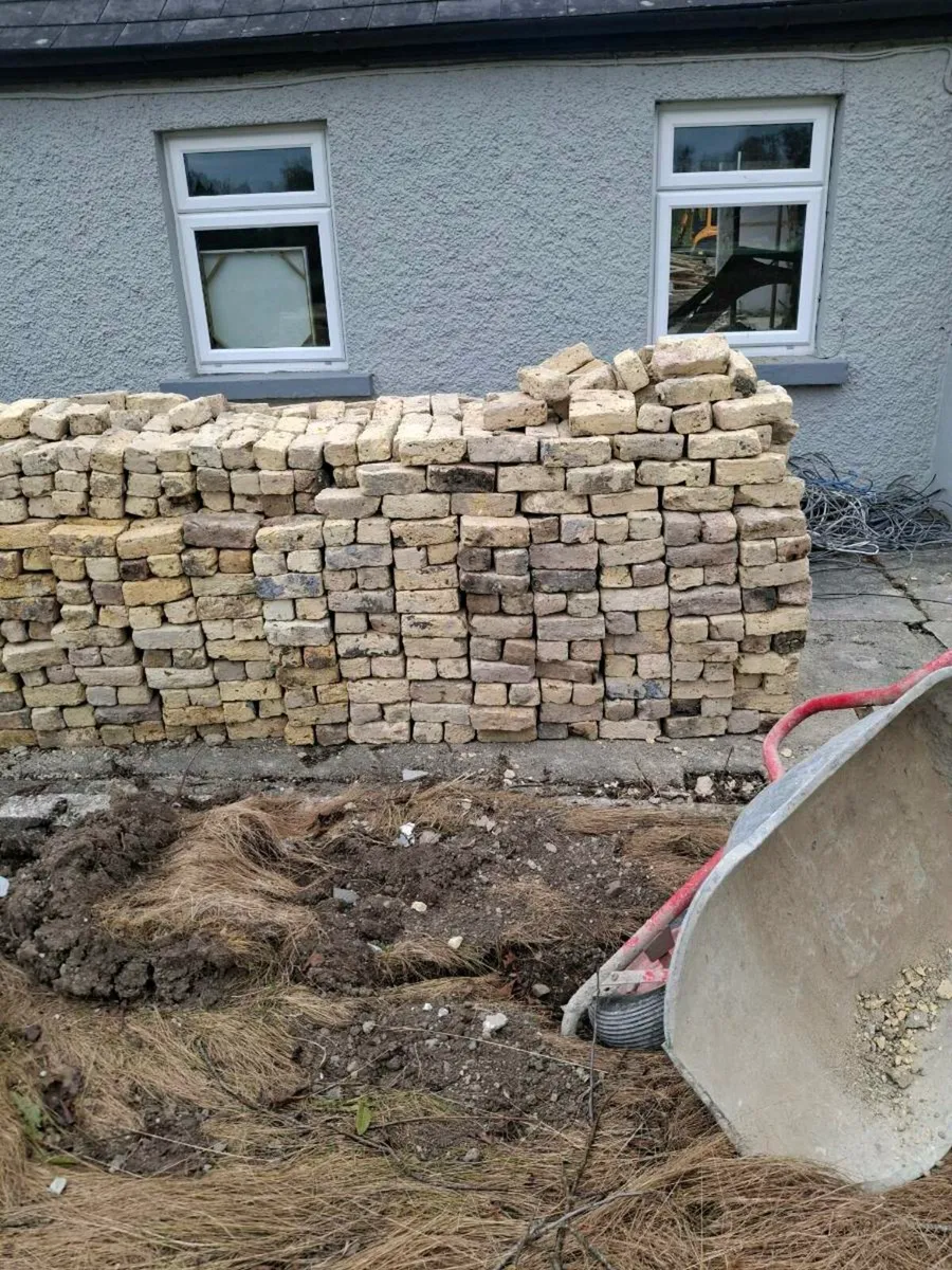 Yellow Bricks for sale - Image 1