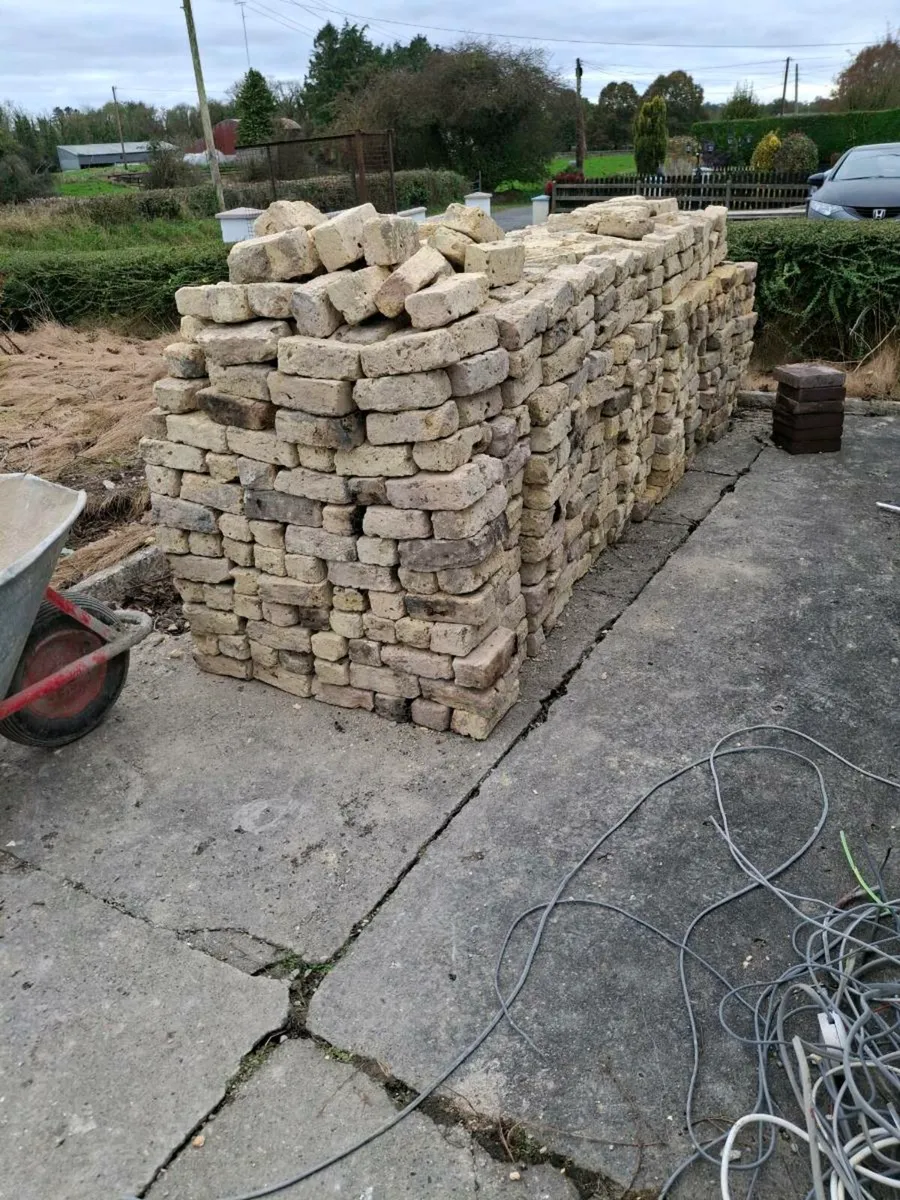 Yellow Bricks for sale - Image 4