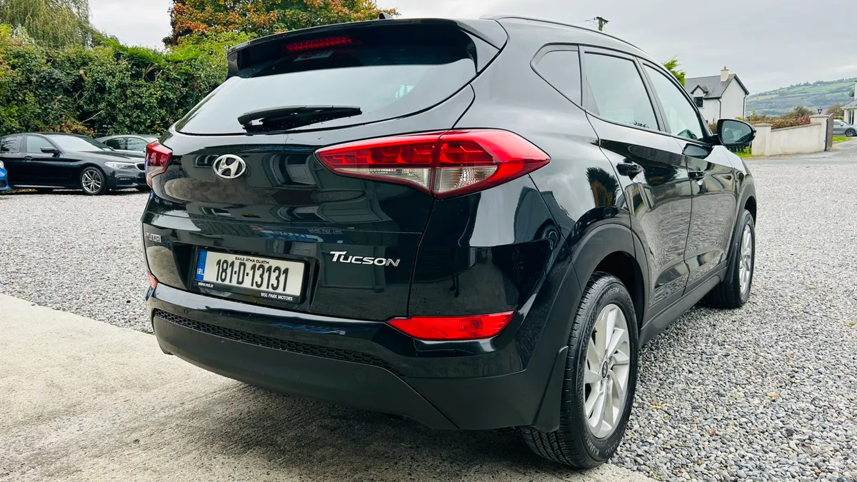 2018 Hyundai Tuscon Executive low km - Image 4