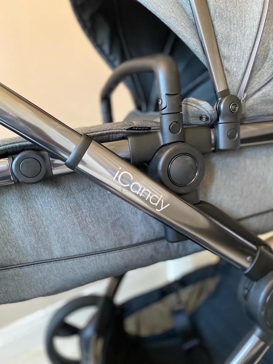 Luxury Icandy peach travel system - Image 3