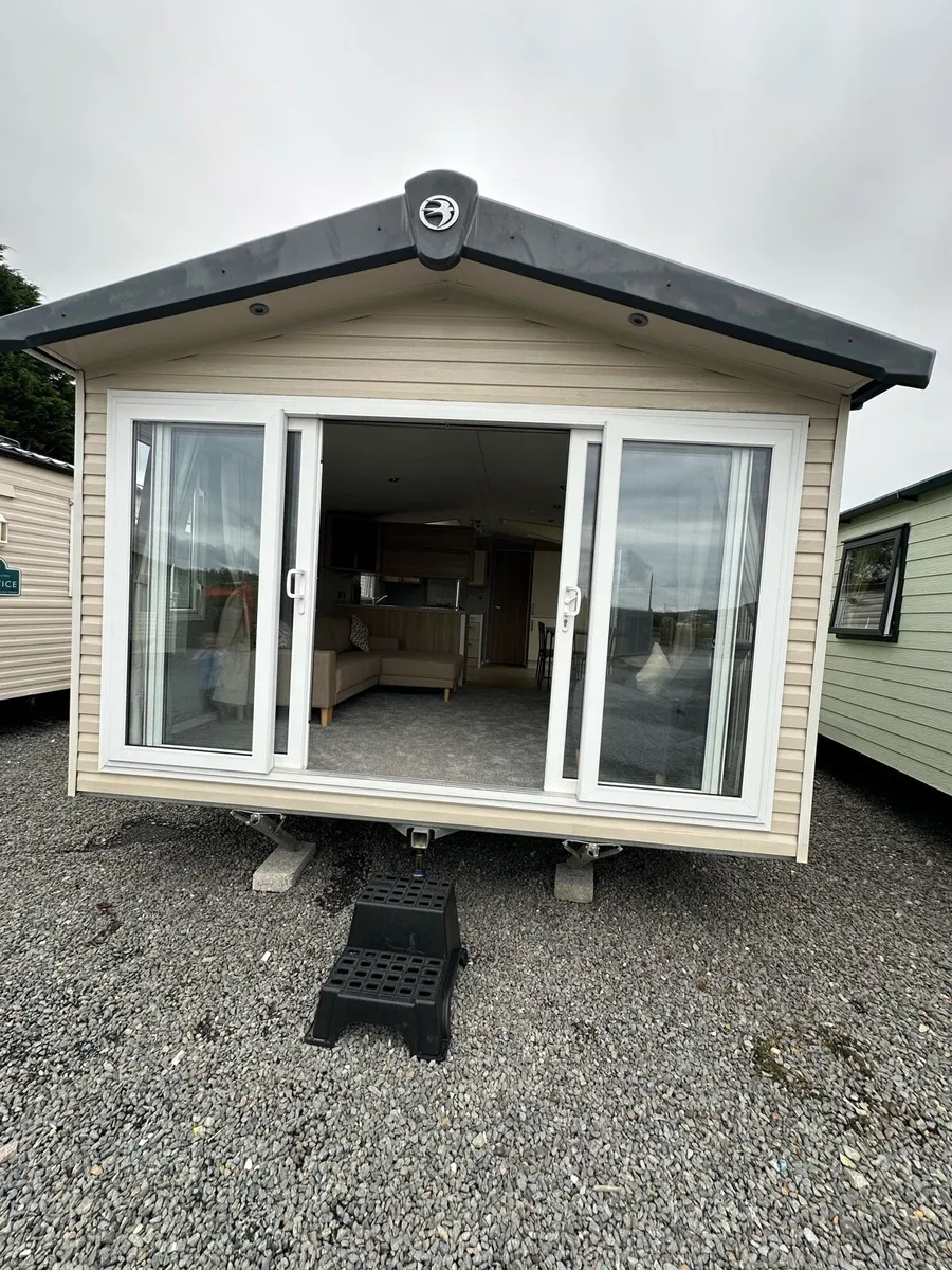 Swift lodge 40-13 Full winter pack At TPS caravans - Image 2