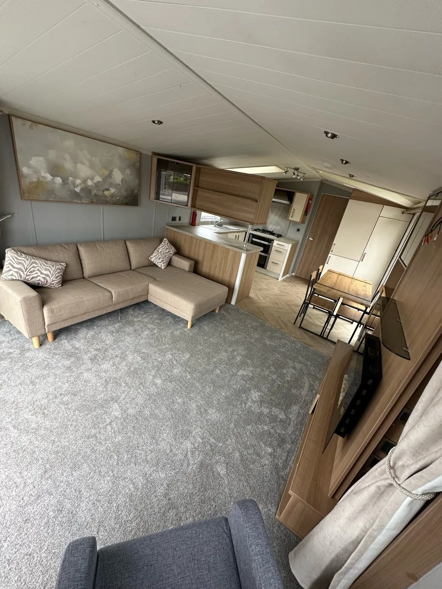 Swift lodge 40-13 Full winter pack At TPS caravans - Image 3