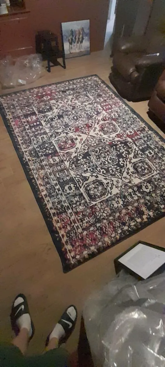 Large Kukoon rug - Image 3