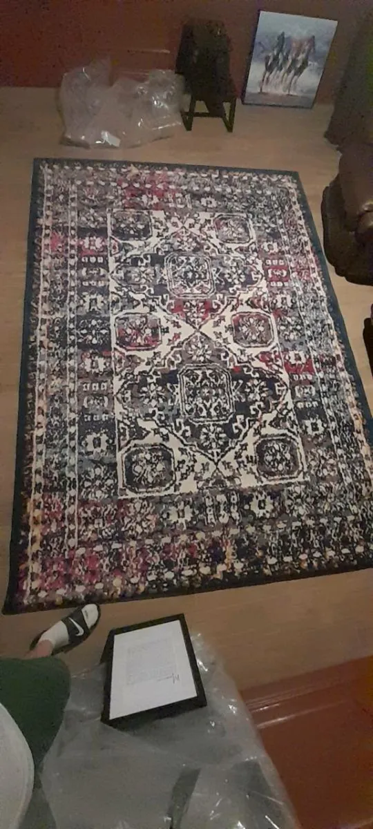 Large Kukoon rug - Image 4