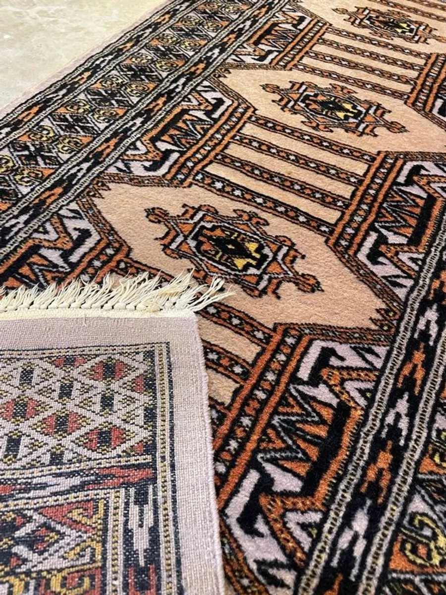 Pakistani Hand-Knitted Geometrical Runner - Image 4