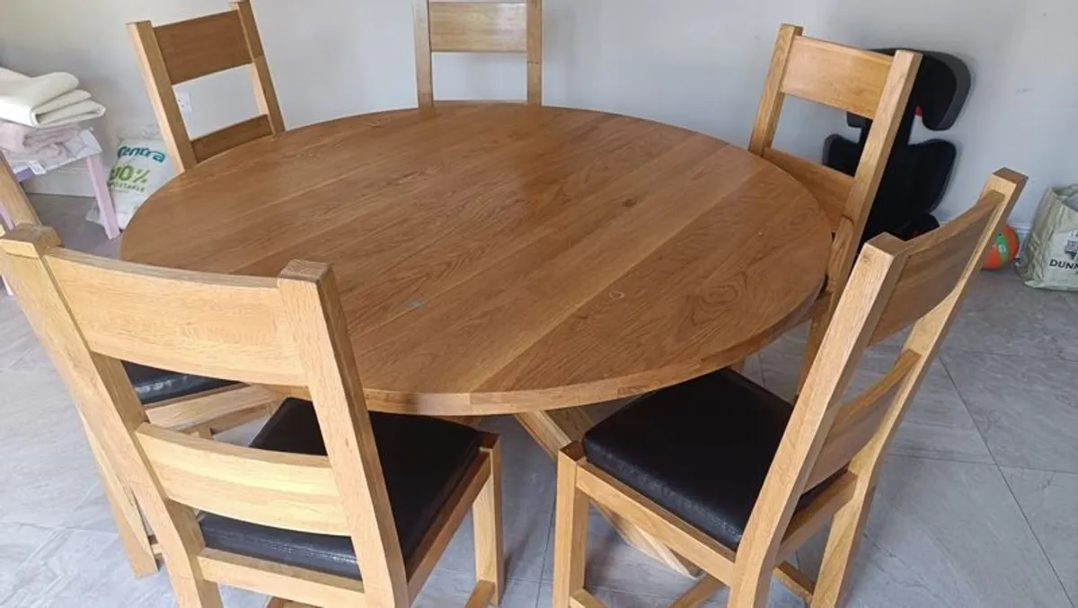 Kitchen Table and 6 Chairs - Image 3