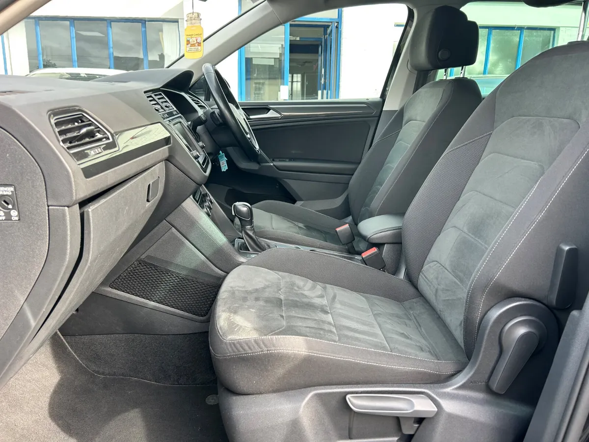 2017 VW TIGUAN 2.0TDI HIGHLINE AUTO LOW KMS - Image 4