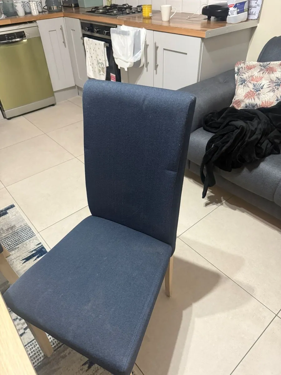 Dining table with chairs - Image 2